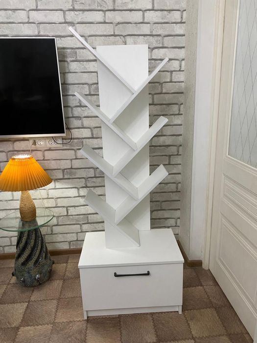 Книжная полка дизайнерская