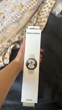 Часы samsung Galaxy Watch 4