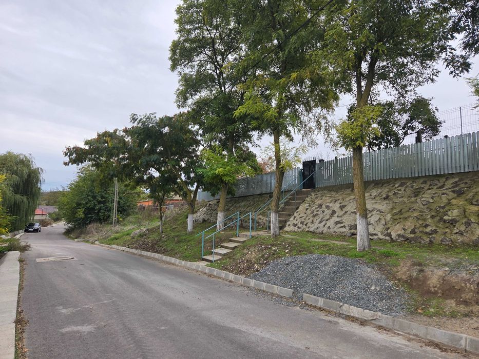 casa cu teren 3000 mp in loc. Mahmudia