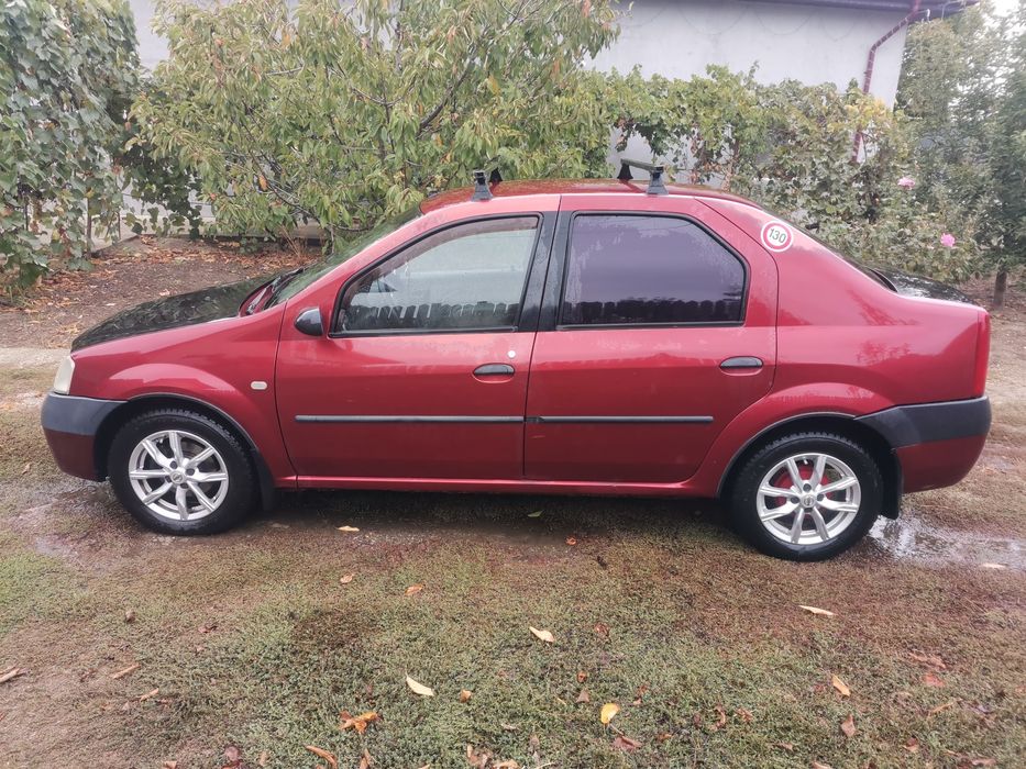 Dacia Logan          vând