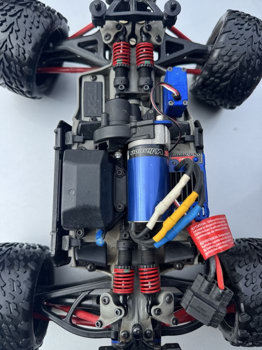 Traxxas e revo 1/16 vxl