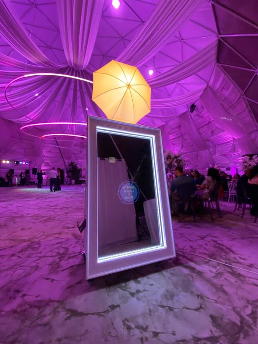 Oglinda magica/ cabina foto / fum greu pentru dansul mirilor