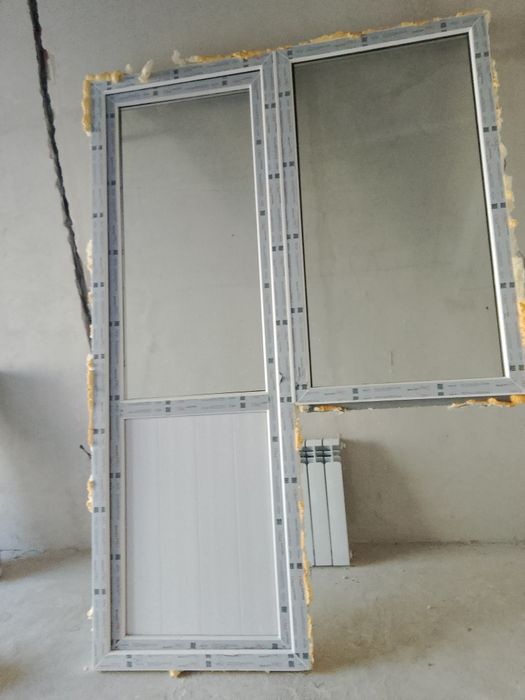 Продается балконный дверь с окнами