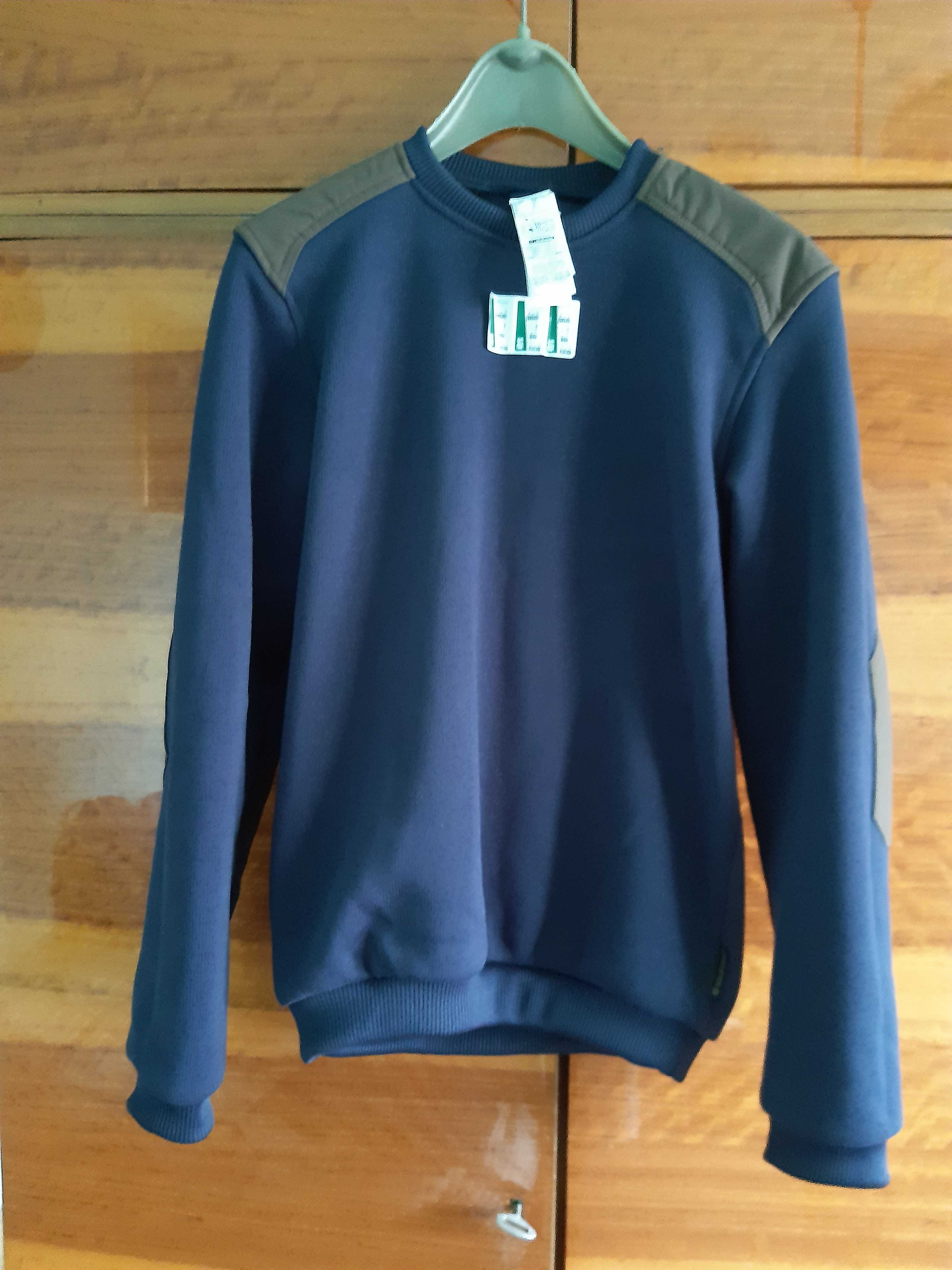vand pulover original marca Solognac nou cu eticheta marimea S