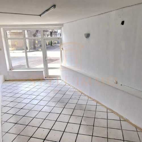 Продава се Магазин в Разград, Център - 55 кв.м за 1237 €/кв.м - Снимка #7