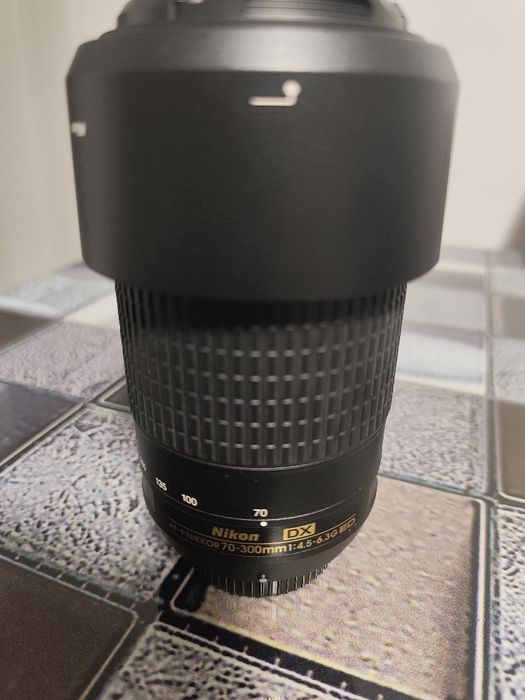 Obiectiv Nikon AF-P 70-300