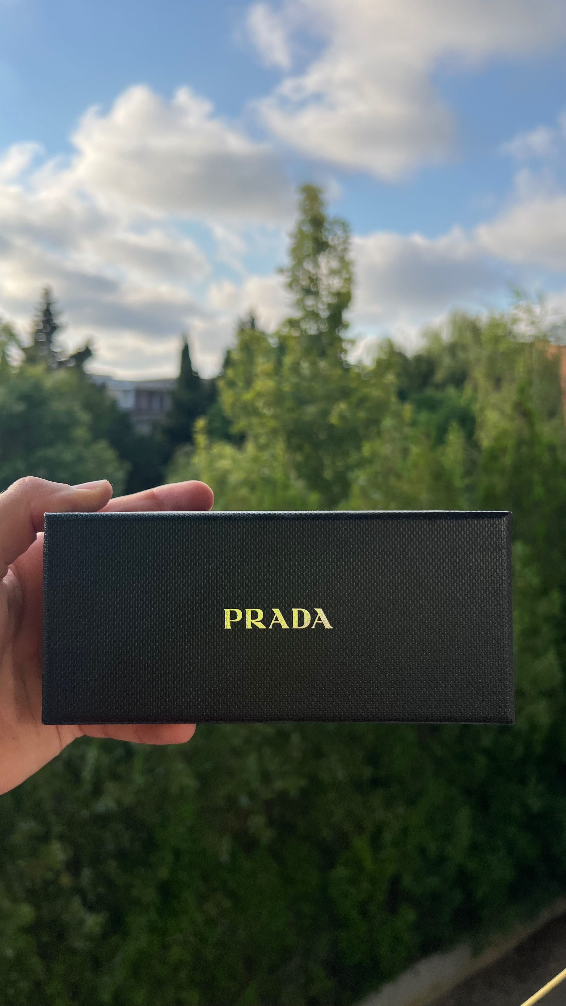Слънчеви очила Prada
