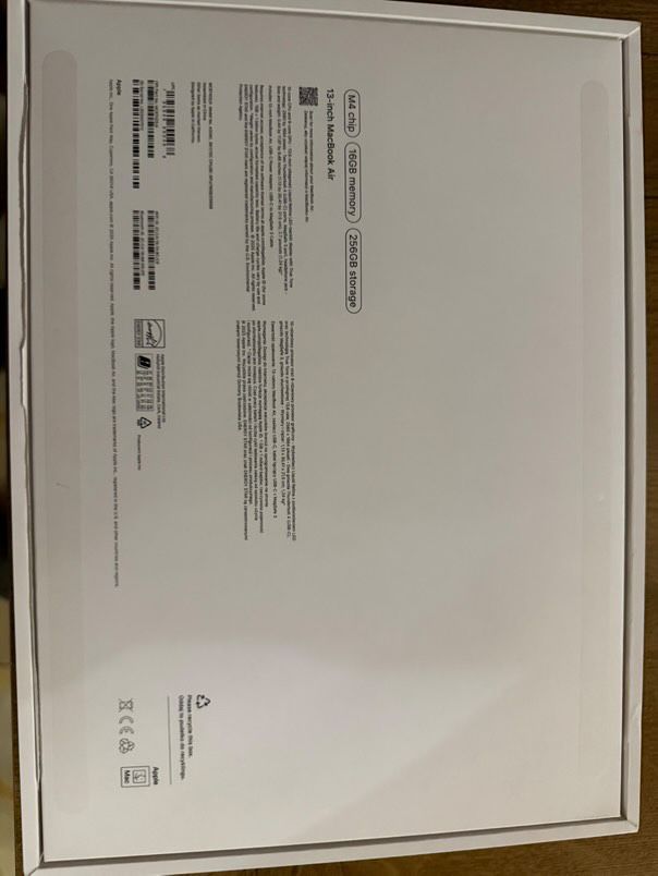 Macbook air m4 13,6
