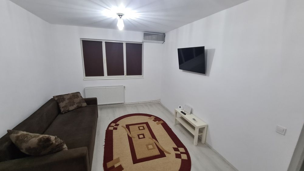 Inchiriez apartament 2 Camere semidecomandat in regim hotelier