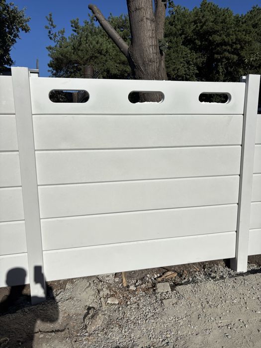 Placi Gard si stalpi de marmură