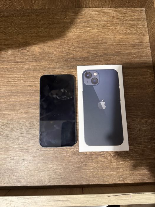 iPhone 13 midnight 128gb