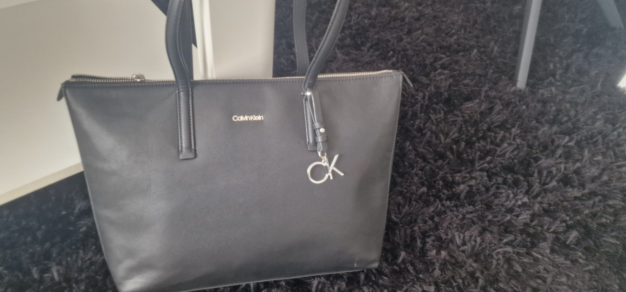 calvin  klein ..