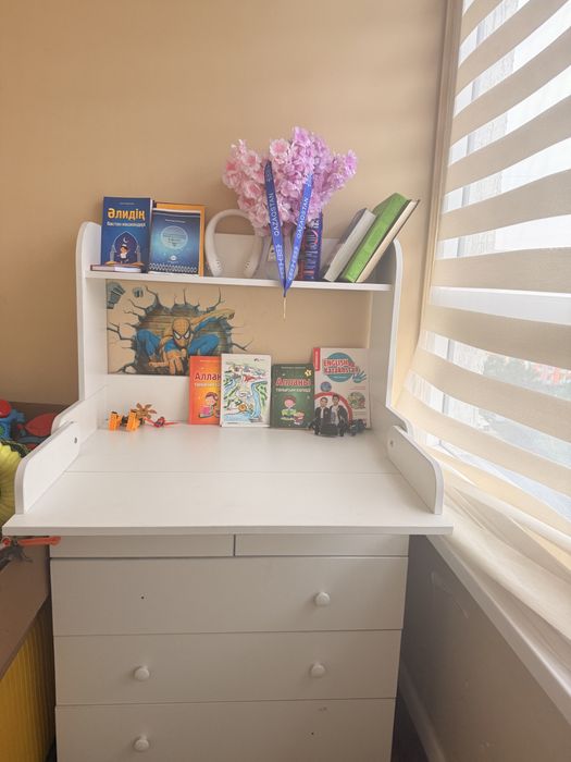 Продам пеленальный столик