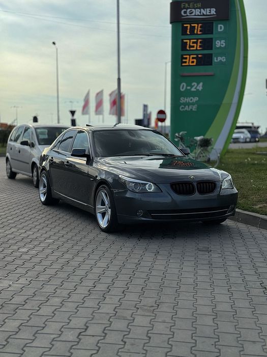 Vând BMW E60 520D,A