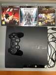 Sony Playstation 3 с подарък 3 игри и джойстик