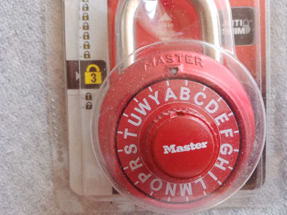 Master Lock  cu cifru Lacăte Americane fără chei cu combinație cifrată