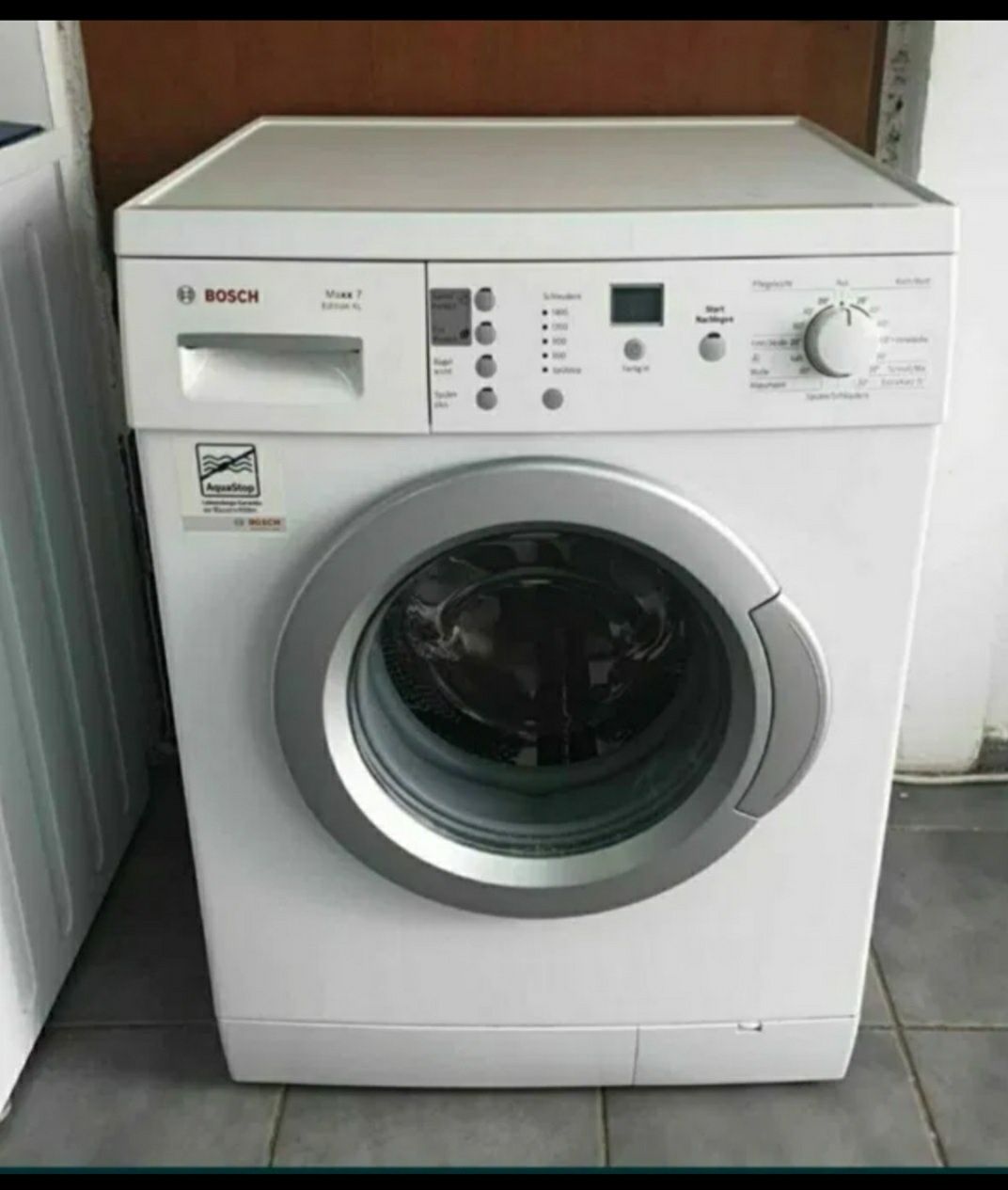 Masina de spălat rufe Bosch.  Cuva 7 kg. wae 63252