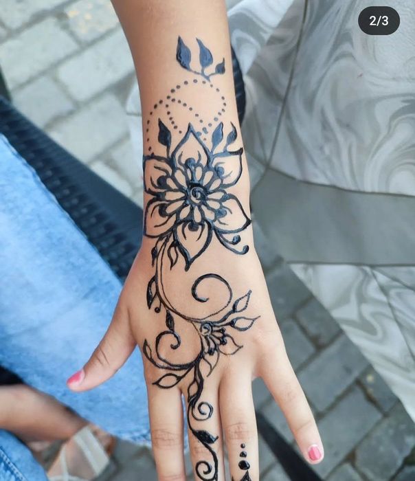 Роспись хной. Мехенди. Блеск тату.