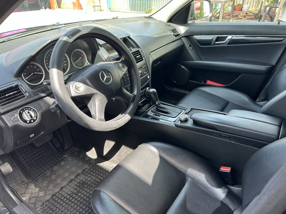 Mercedes BENZ C CLASS W204 - Epava