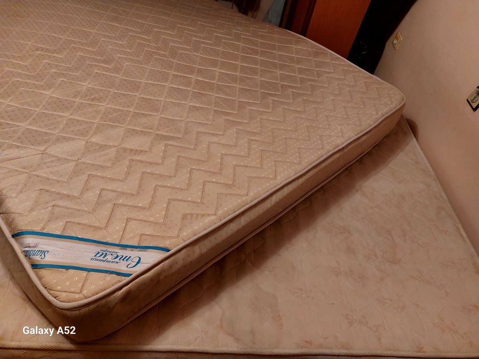 Продавам  3 матрака за спалня