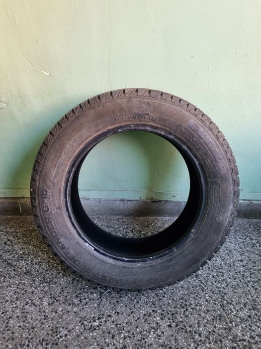 Гуми зимни 185/65 R15