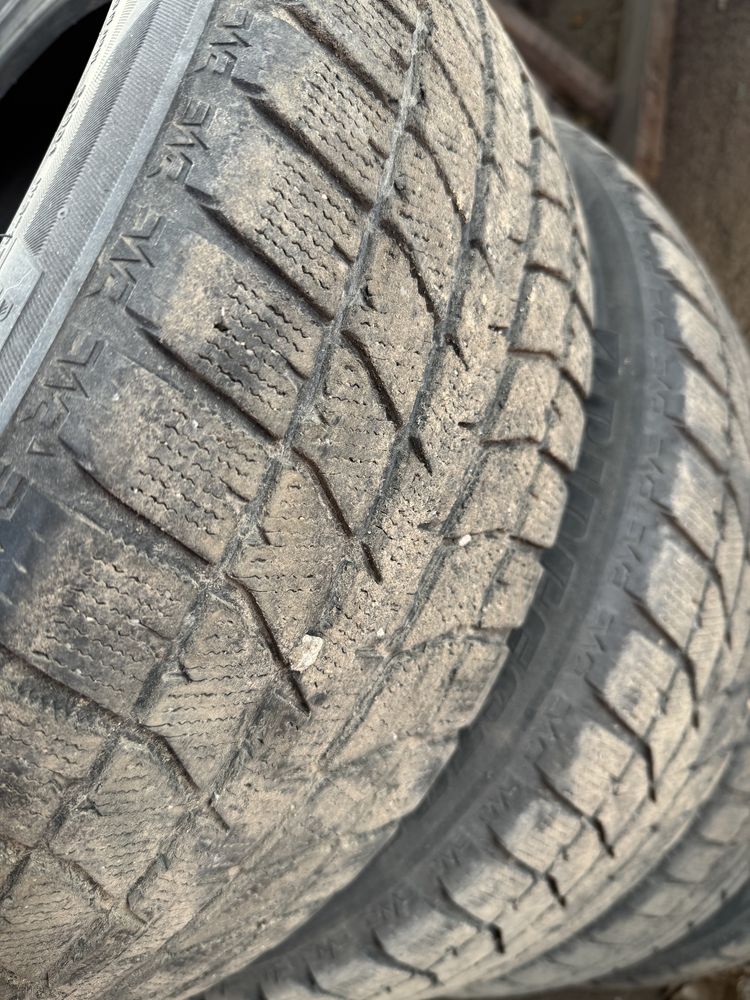 Bridgestone blizzak 215/55/17