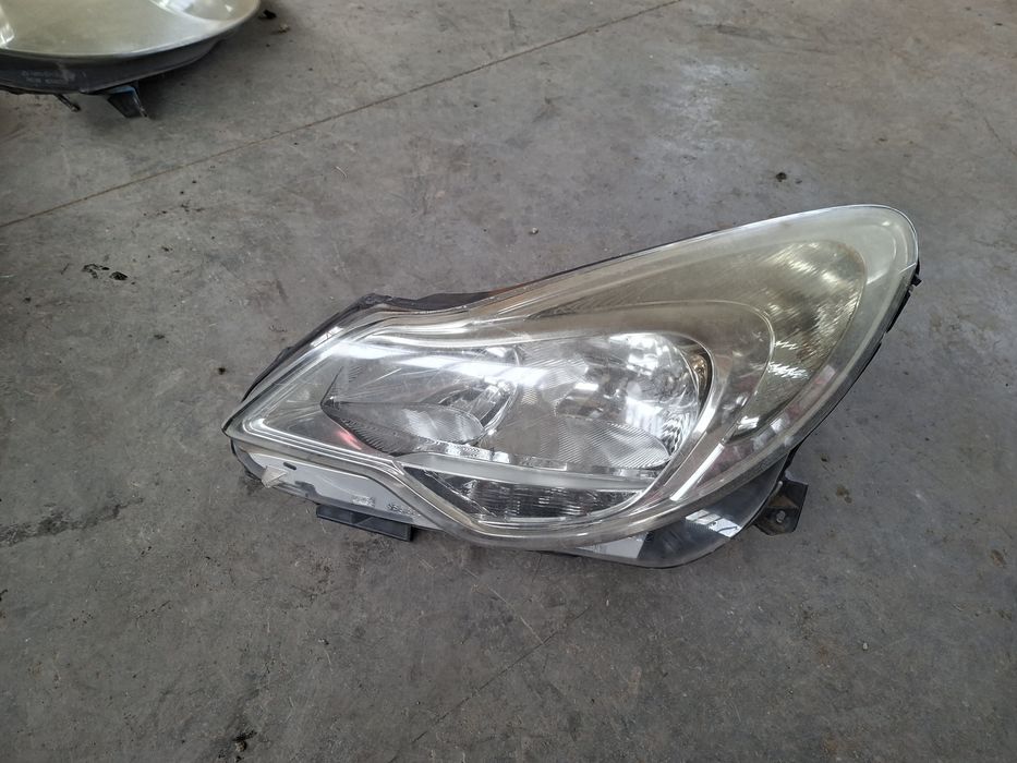 Far stang opel corsa d facelift 2012