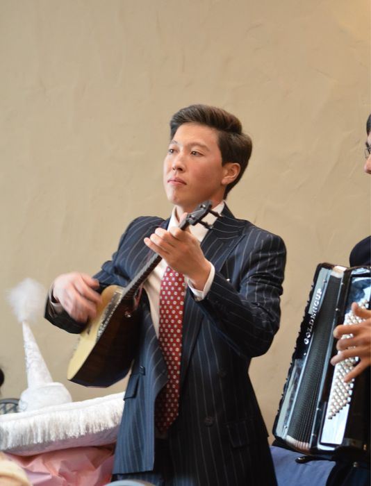 Тамада асаба музыкант кудалык әнші анши той домбыра баян туган кун