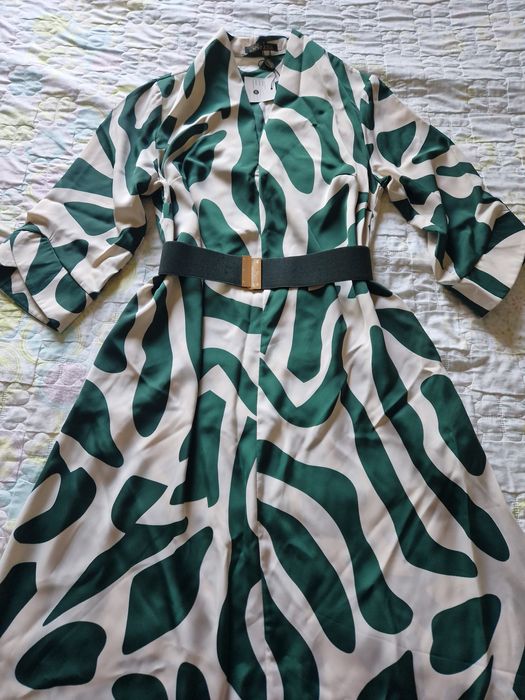 Платье атласное.фирма BELEZZA 10 тыс