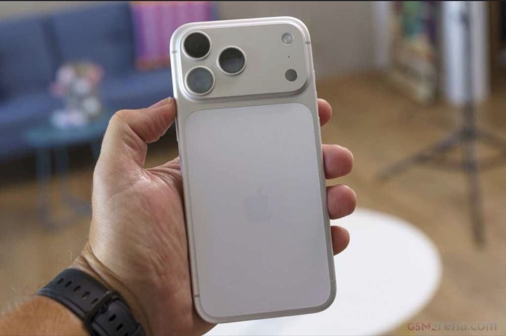 Iphone 17 pro max 256 LL/A white silver oq idiyalni sastiyana