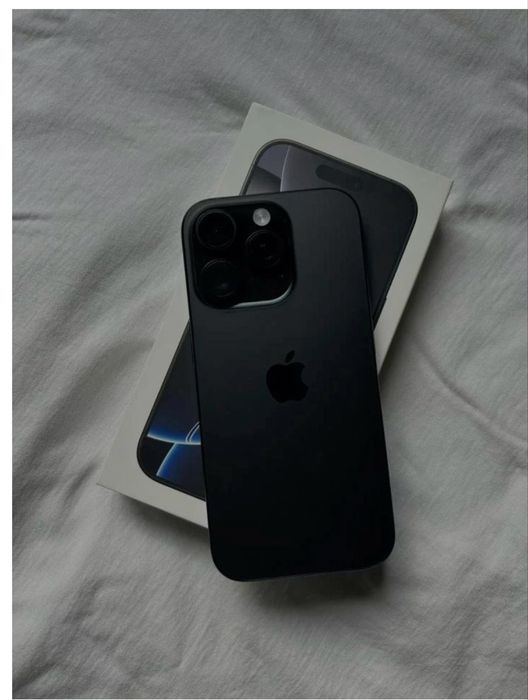 iPhone 16 Pro 256GB — Black Titanium