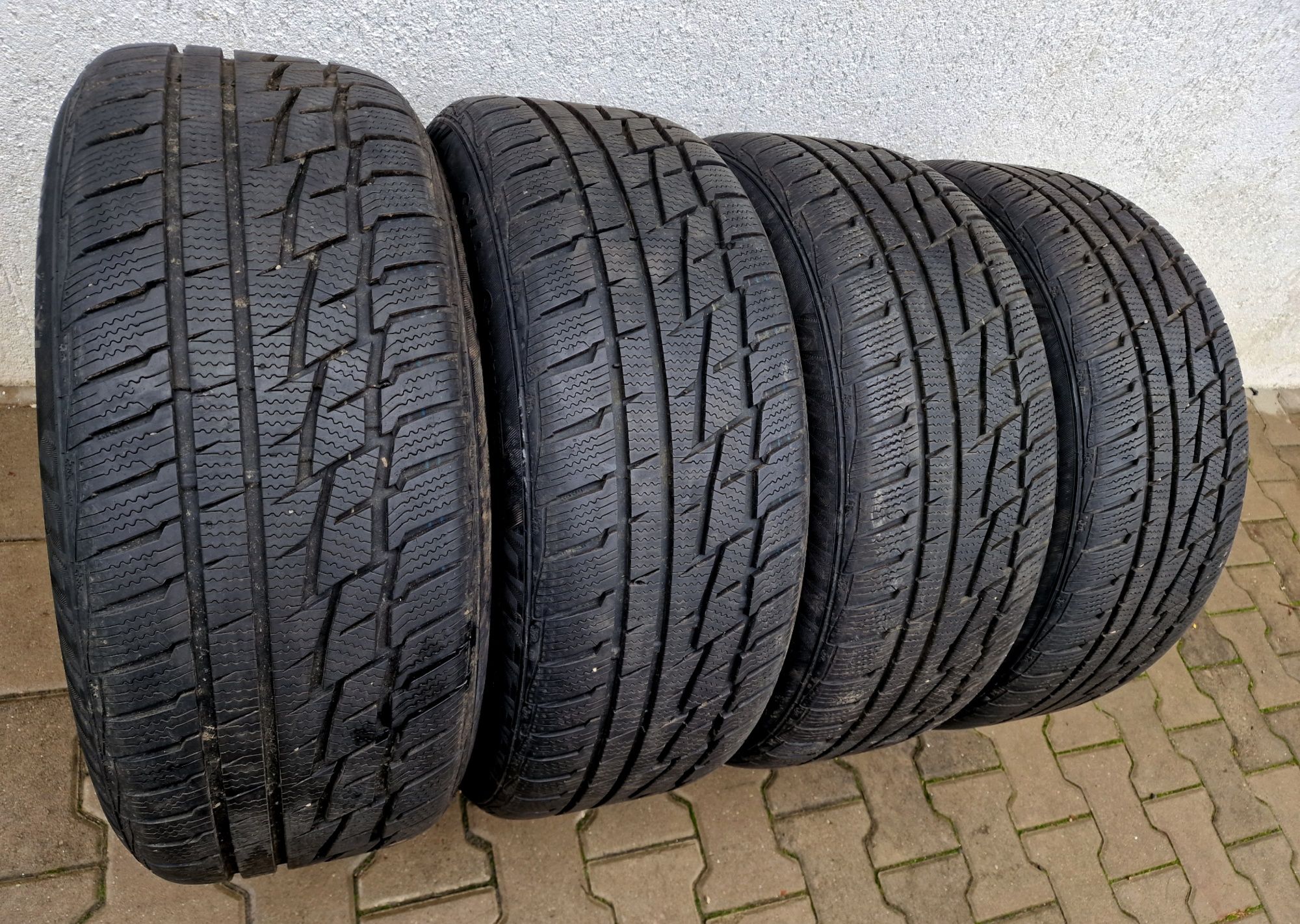 Jante BMW X5 E70 F15 X6 E71 F16 pe 19 anvelope 8 mm X1 X3 roti