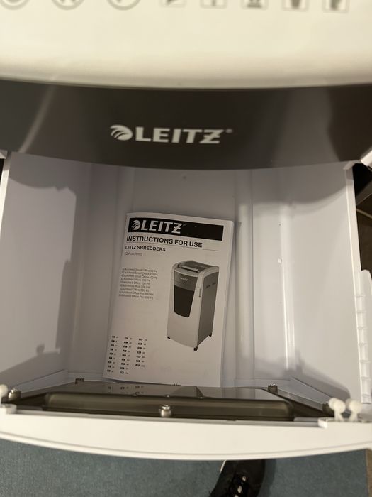 Distrugator documente  LEITZ IQ Small Office P4