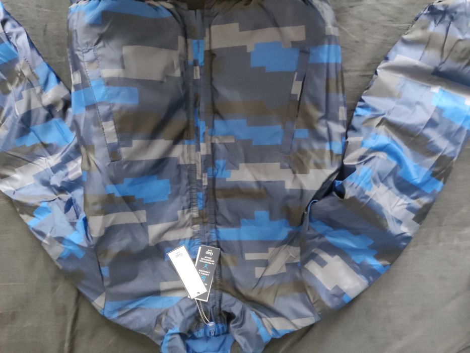 Яке Gap 6-7 Години, Двулицево