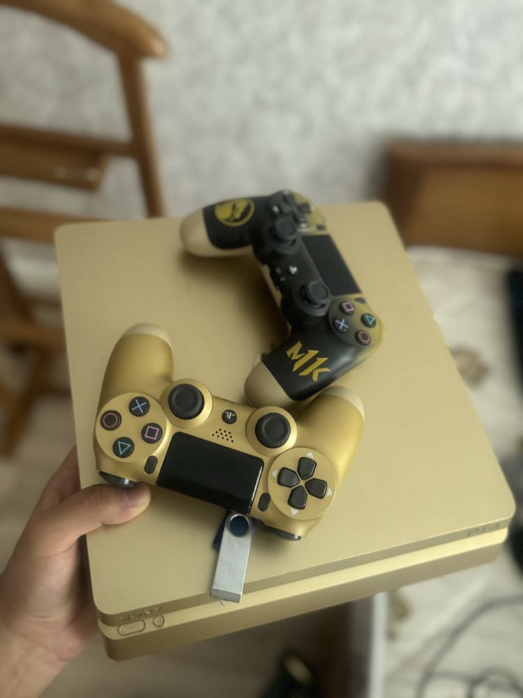 Playstation 4 slim gold 500gb