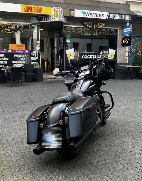 Harley-Davidson Road Glide Special 103
