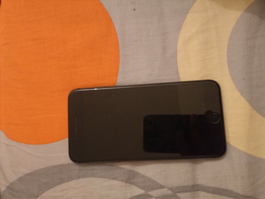 Iphone 8+ 64 гигабайт