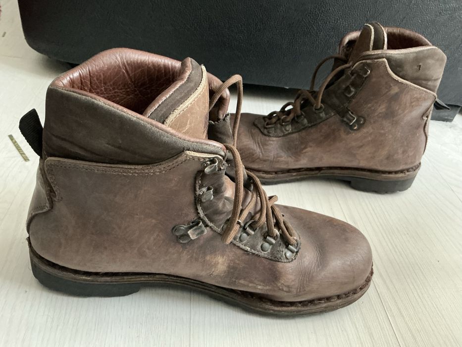 Стабилни кожени ботуши за работа