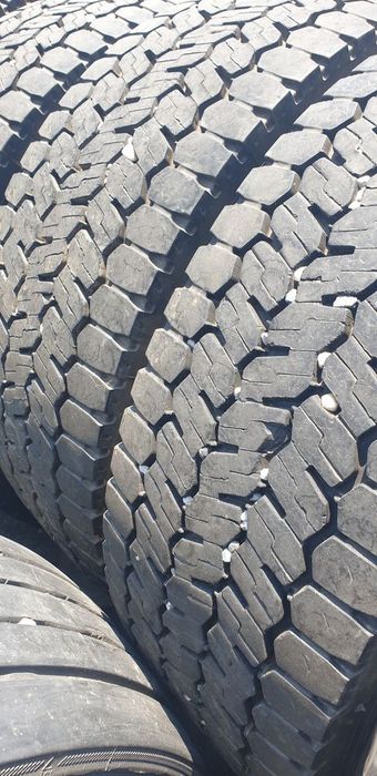 Depozit de anvelope camioane și semiremorci 315 80 22,5