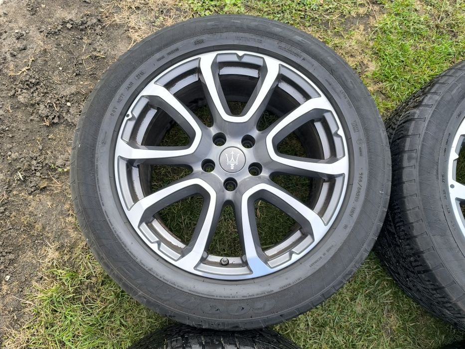 19 цола джанти с гуми за Maserati Levante