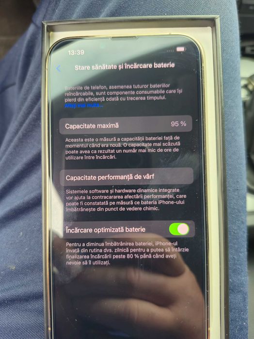 Vand tel Iphone 13 pro,gold,stare perfecta,baterie 95 %