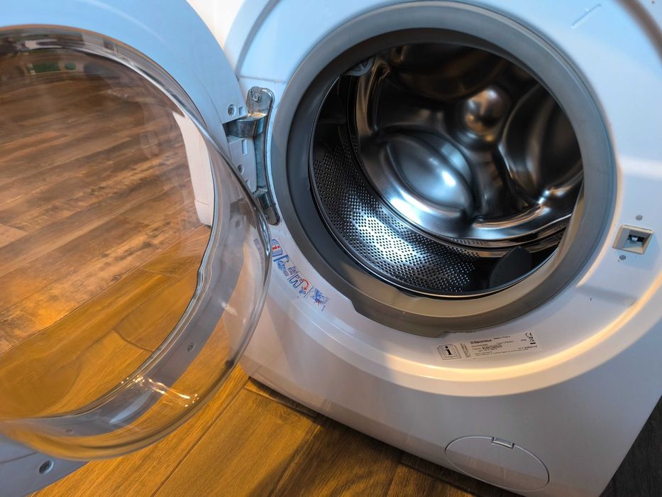 Пералня Electrolux Perfect care 600 - EW6F328W - За части!