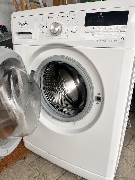 Masina de spalat rufe WHIRPOOL AWS 71200 slim 6th sense 7kg A+++