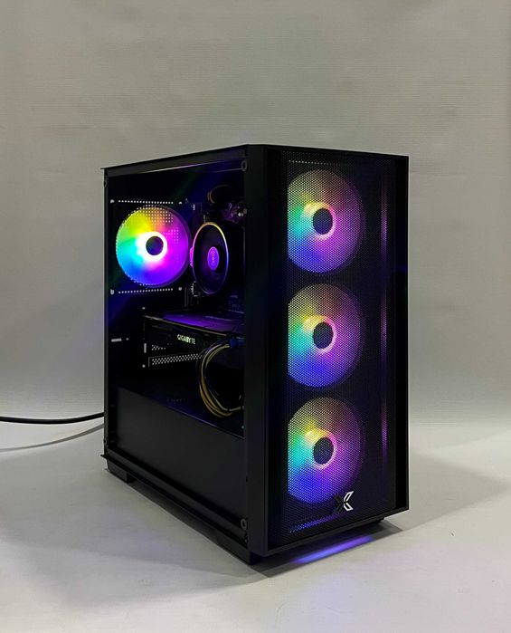 Геймърски компютър AMD Ryzen 7 1700, GTX 1080 8GB, 16GB ram