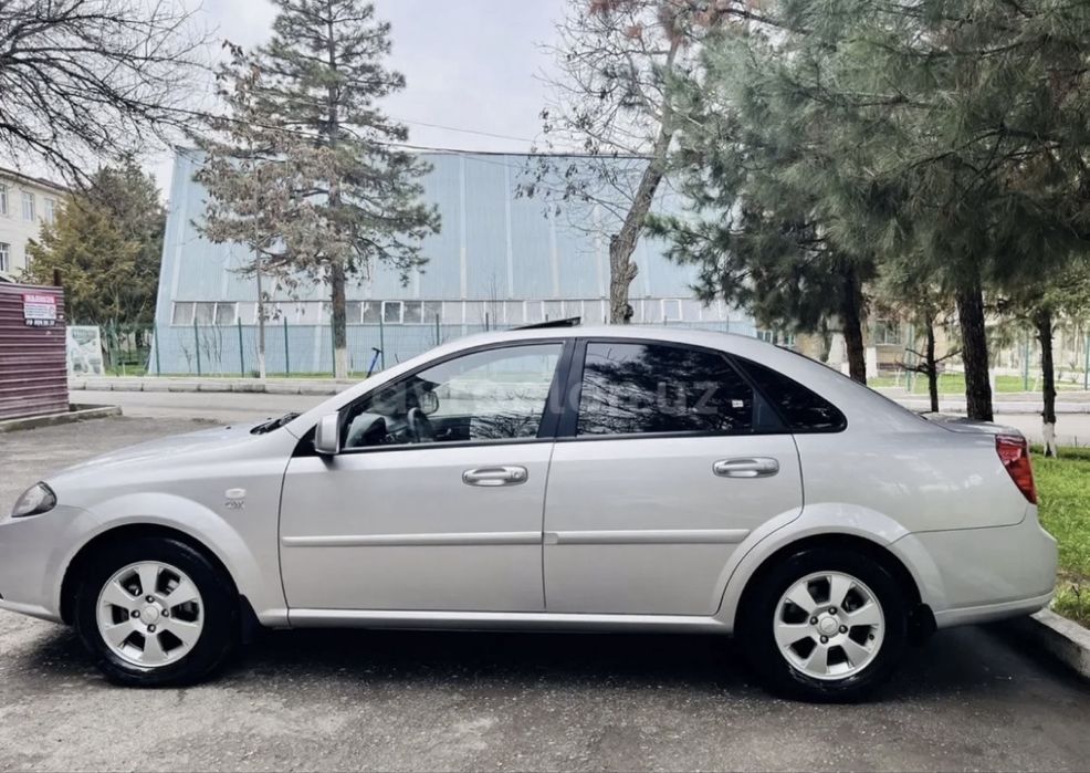 Продам свою машину Жентра (ласетти) 2016 год