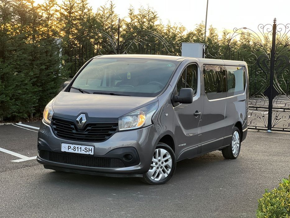 Renault Trafic # 2016 # EURO 6 # EXTRA LUNG # Climă Față-Spate # 8+1 #