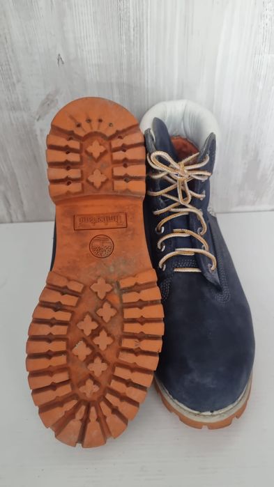 Timberland Clasic 6-inch Premium Boot marime 42