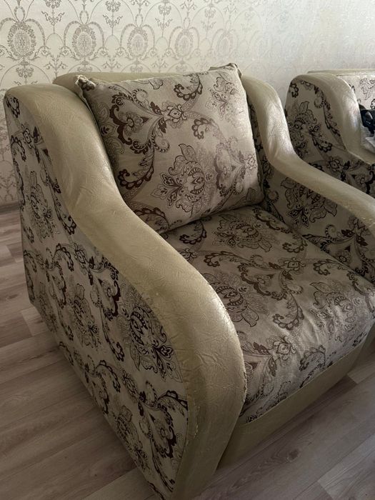 Диван + 2 кресла
