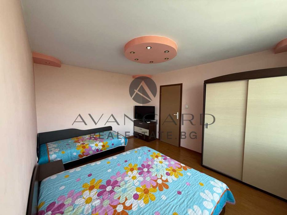 Продава се Двустаен апартамент в Пловдив, Център - 76 кв.м за 3224 €/кв.м - Снимка #5