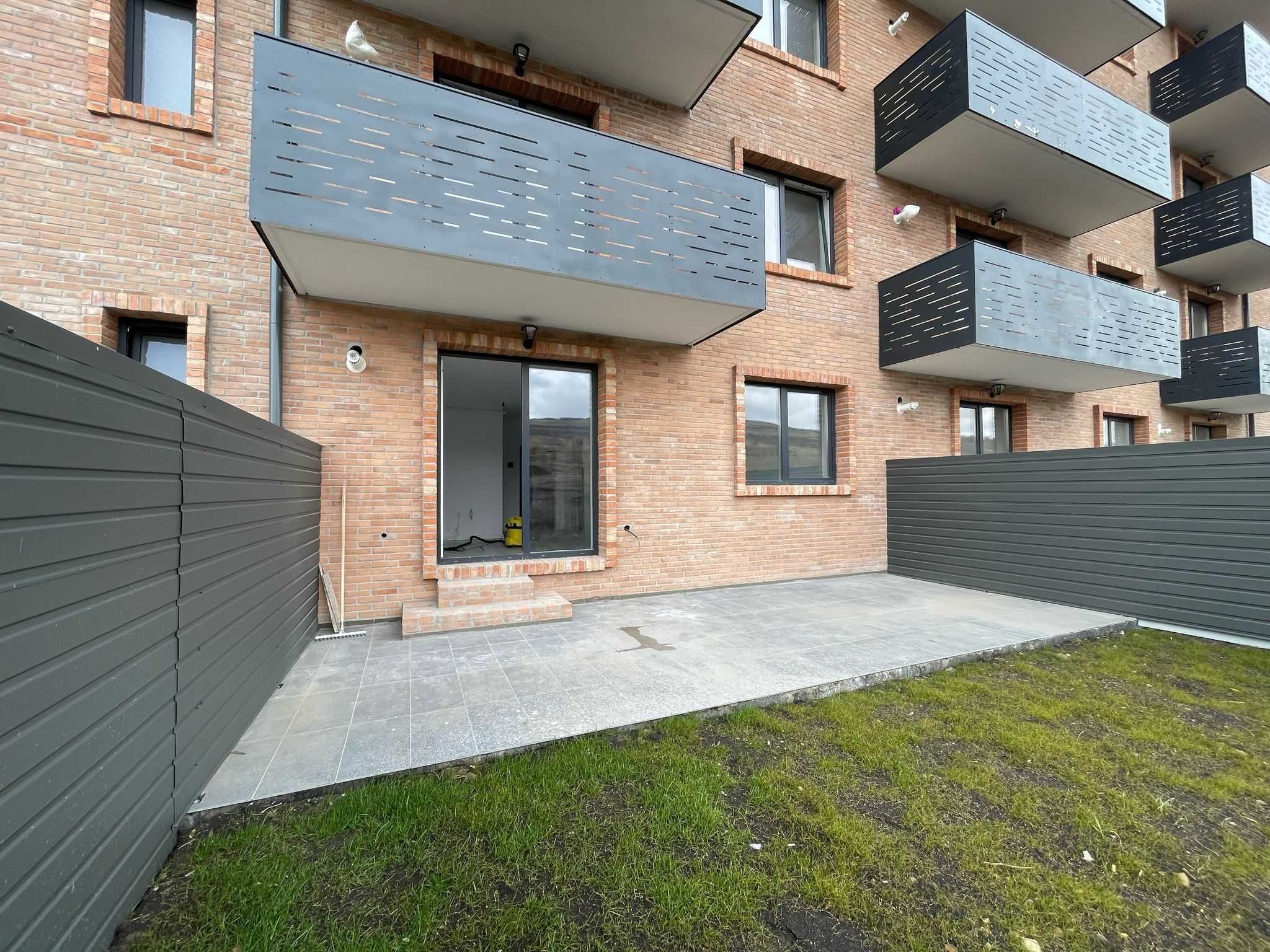Apartament cu 2 camere + gradina si terasa in Beta Residence, Chinteni